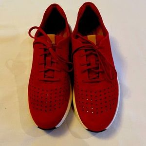 Clarks Unstructured. Un Rio Tie Red Nubuck Sneaker. Size 8.5